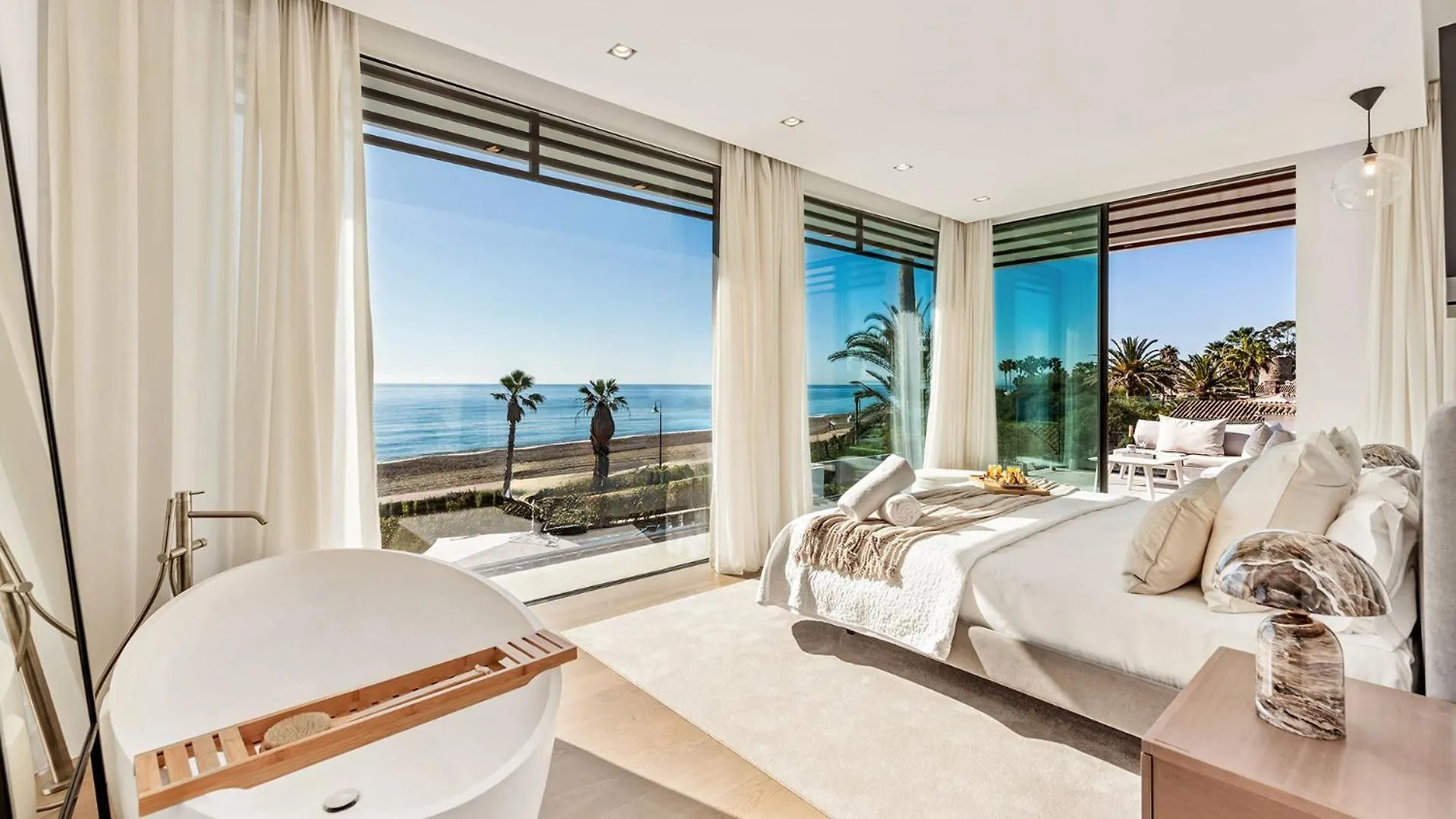 Vacation Marbella I Villa Imare Waterfront, Beachfront Villa, Rooftop Jacuzzi, Indoor Spa Estepona