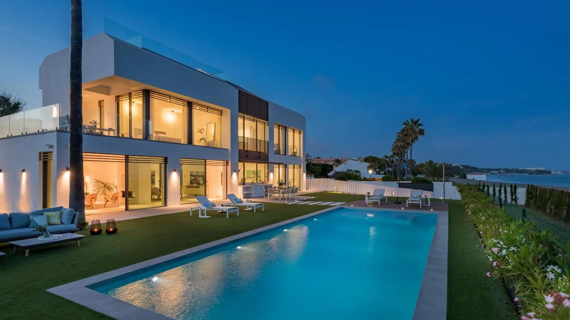 Vacation Marbella I Villa Imare Waterfront, Beachfront Villa, Rooftop Jacuzzi, Indoor Spa Estepona 0*,